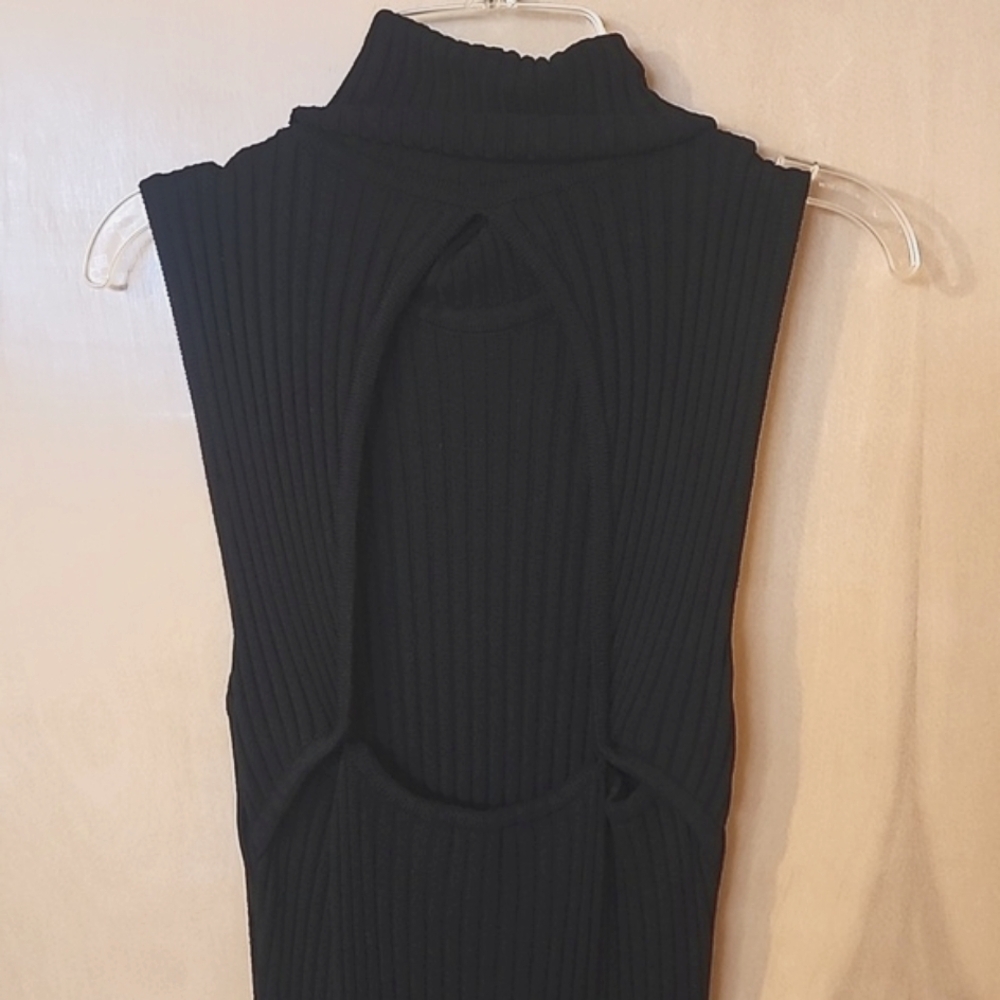 Bebe high neck,backless stretchy dress size M - Picture 3 of 4